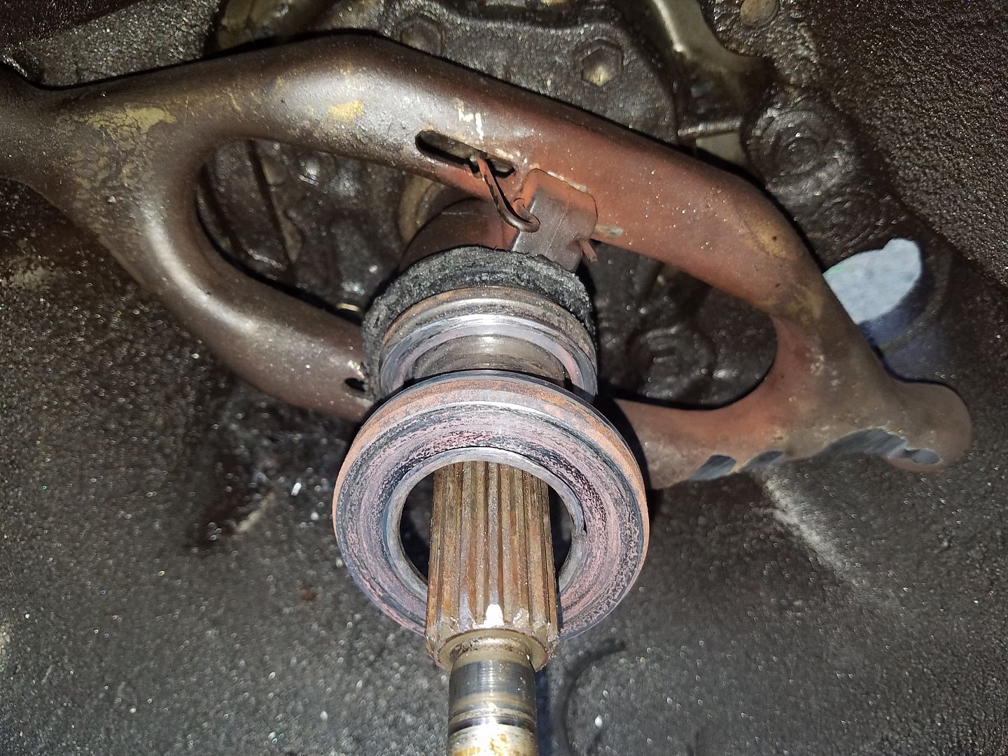 1995 XJ clutch bearing